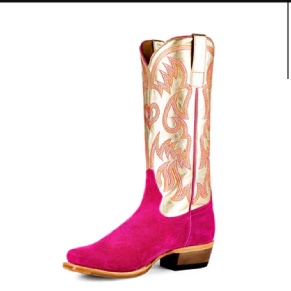 Macie Dean Pink Boots ✨